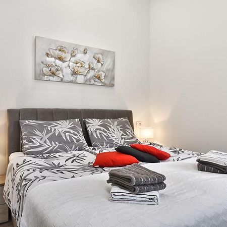 Apartment 20M From Arena Pula Exterior foto