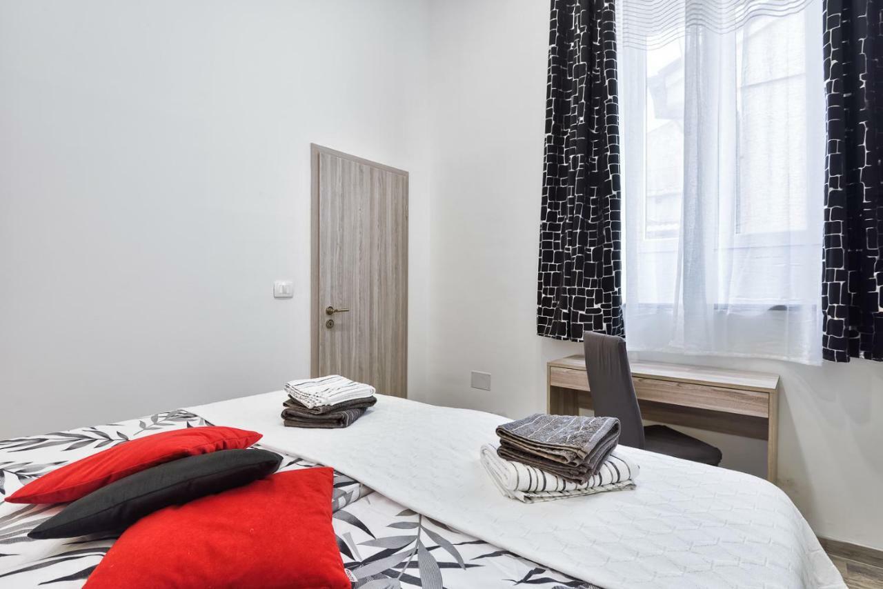 Apartment 20M From Arena Pula Exterior foto